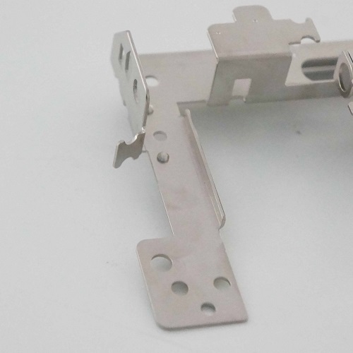 結(jié)合板五金沖壓件側(cè)部圖片 結(jié)合板五金沖壓件側(cè)部圖片