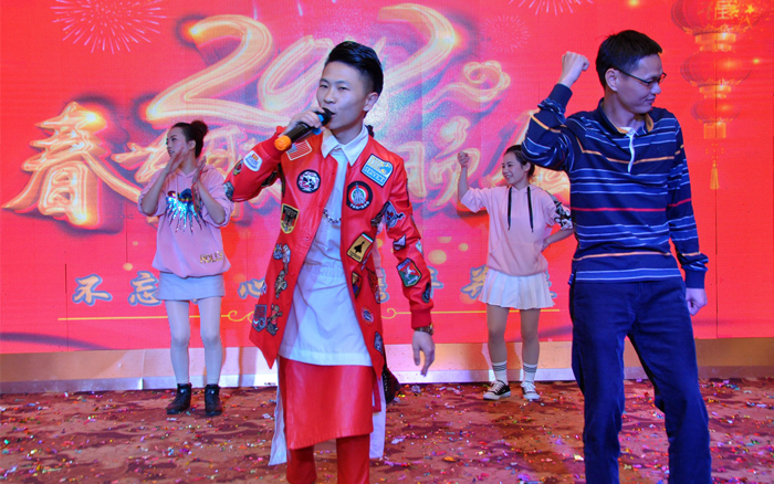 節(jié)目表演 節(jié)目表演