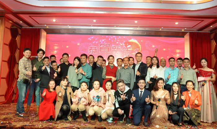 全體演職人員合影留念 全體演職人員合影留念