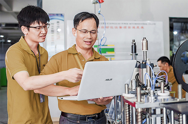 誠(chéng)瑞豐團(tuán)隊(duì)